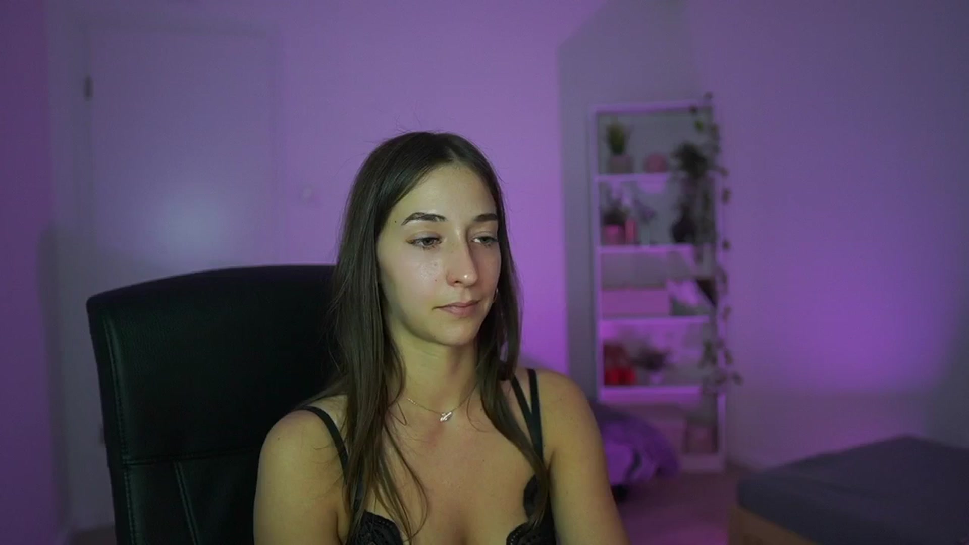 Gallery image thumbnail from Brunettte_18's myfreecams stream on, 04/08/2026, 19:57 image 18 of 20