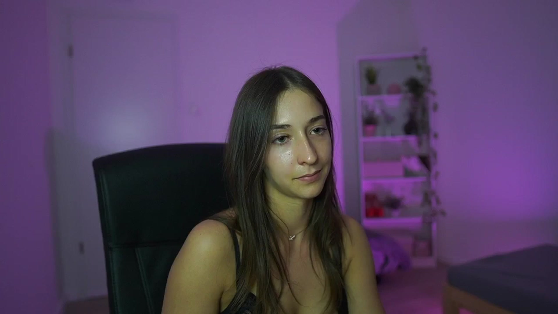 Gallery image thumbnail from Brunettte_18's myfreecams stream on, 04/08/2026, 23:12 image 8 of 20