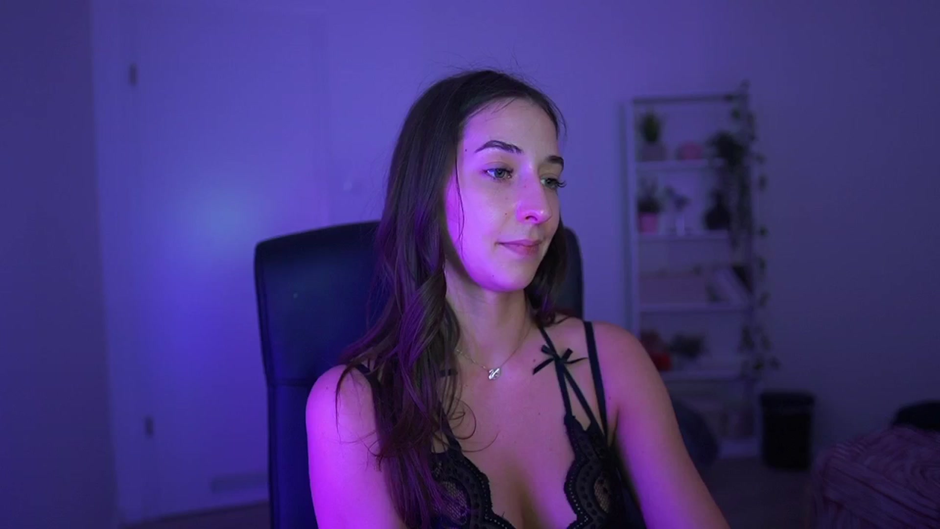 Gallery image thumbnail from Brunettte_18's myfreecams stream on, 04/09/2026, 23:21 image 13 of 20