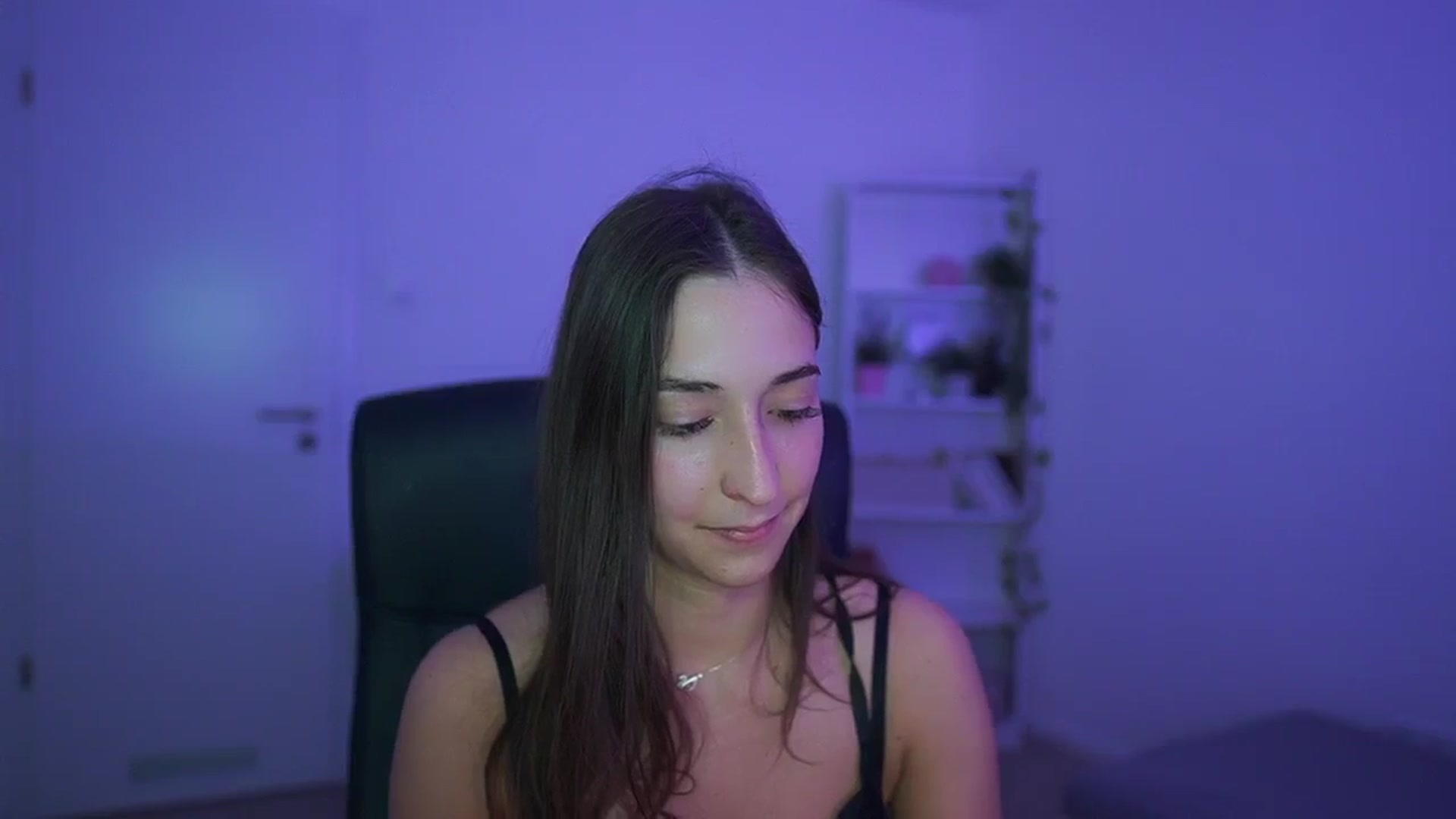 Gallery image thumbnail from Brunettte_18's myfreecams stream on, 04/13/2026, 20:16 image 15 of 20