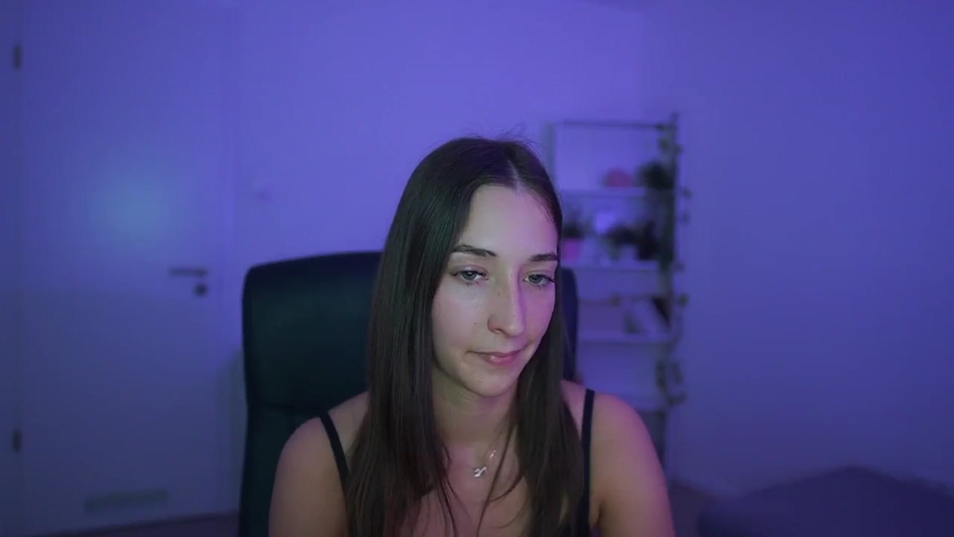 Gallery image thumbnail from Brunettte_18's myfreecams stream on, 04/13/2026, 20:16 image 4 of 20