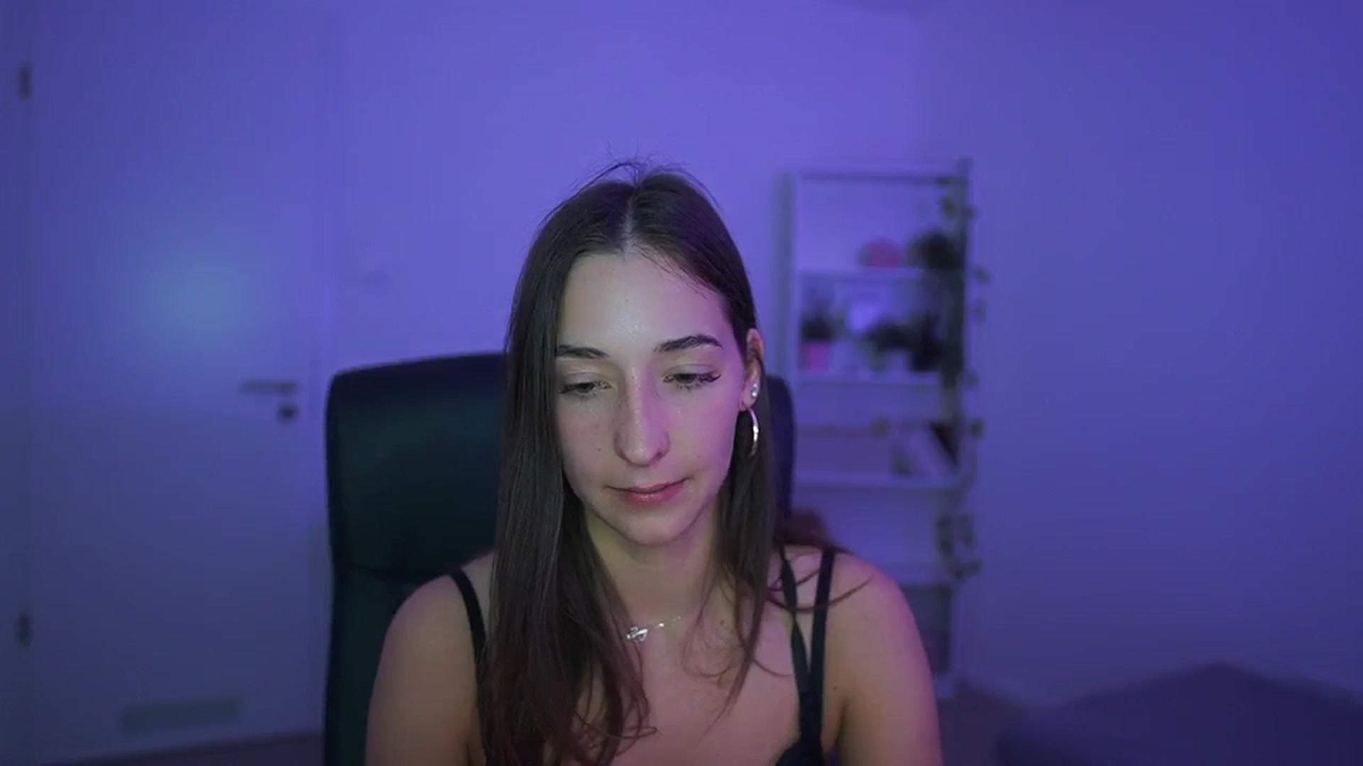 Gallery image thumbnail from Brunettte_18's myfreecams stream on, 04/13/2026, 20:16 image 19 of 20