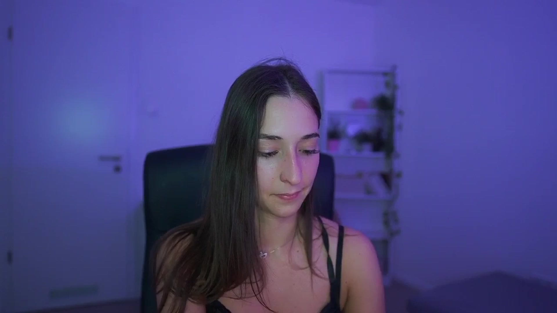 Gallery image thumbnail from Brunettte_18's myfreecams stream on, 04/13/2026, 20:16 image 10 of 20