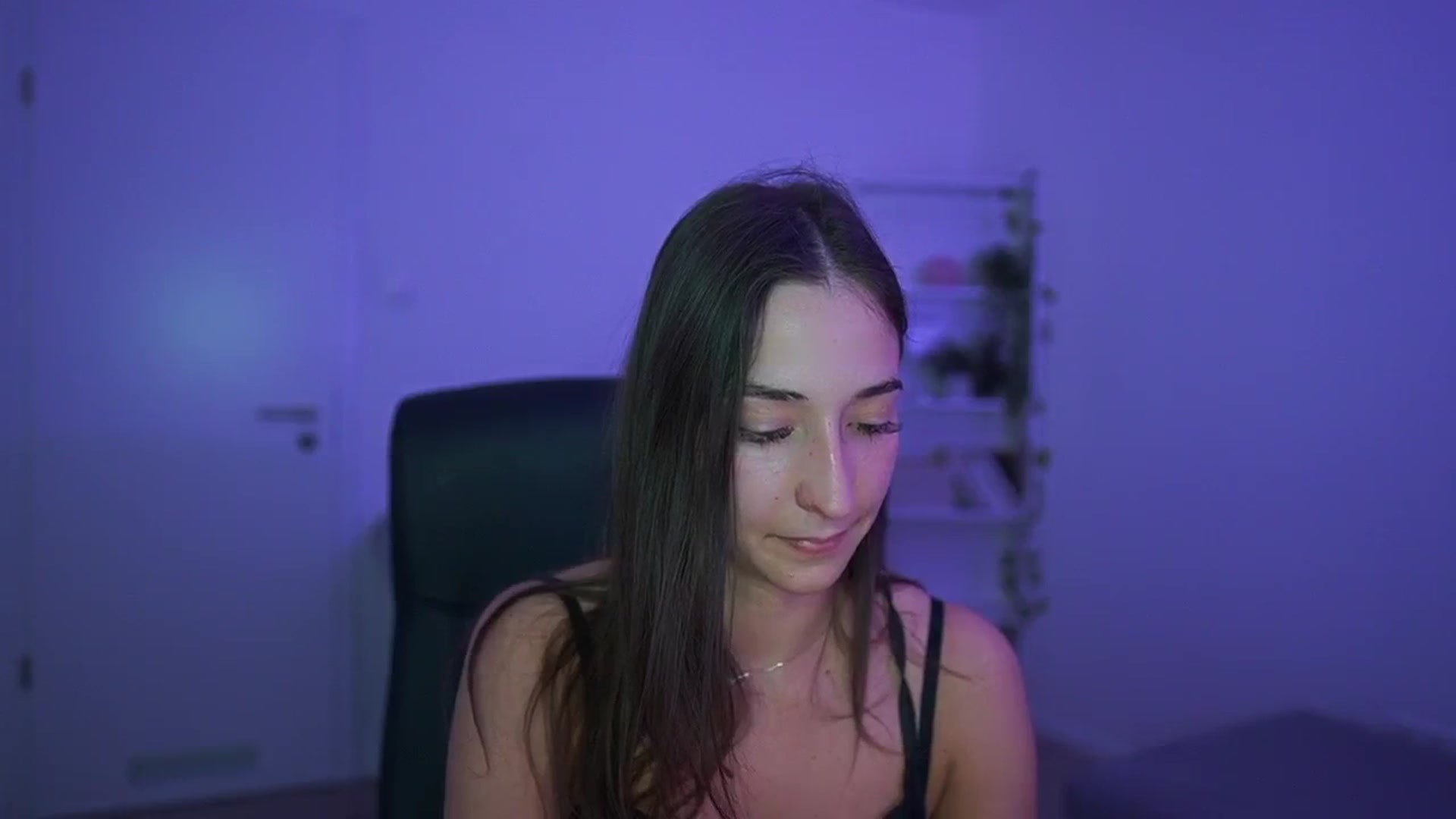 Gallery image thumbnail from Brunettte_18's myfreecams stream on, 04/13/2026, 20:16 image 12 of 20