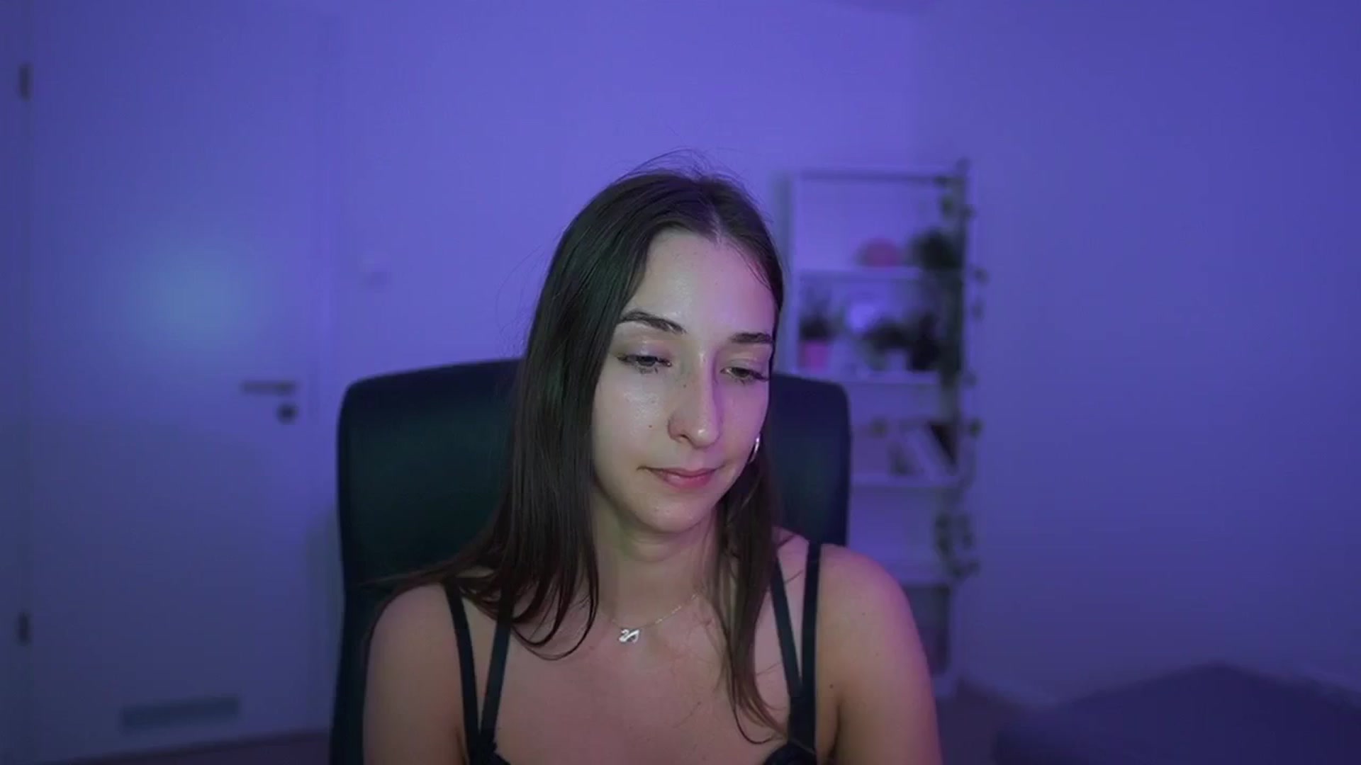 Gallery image thumbnail from Brunettte_18's myfreecams stream on, 04/13/2026, 23:38 image 19 of 20
