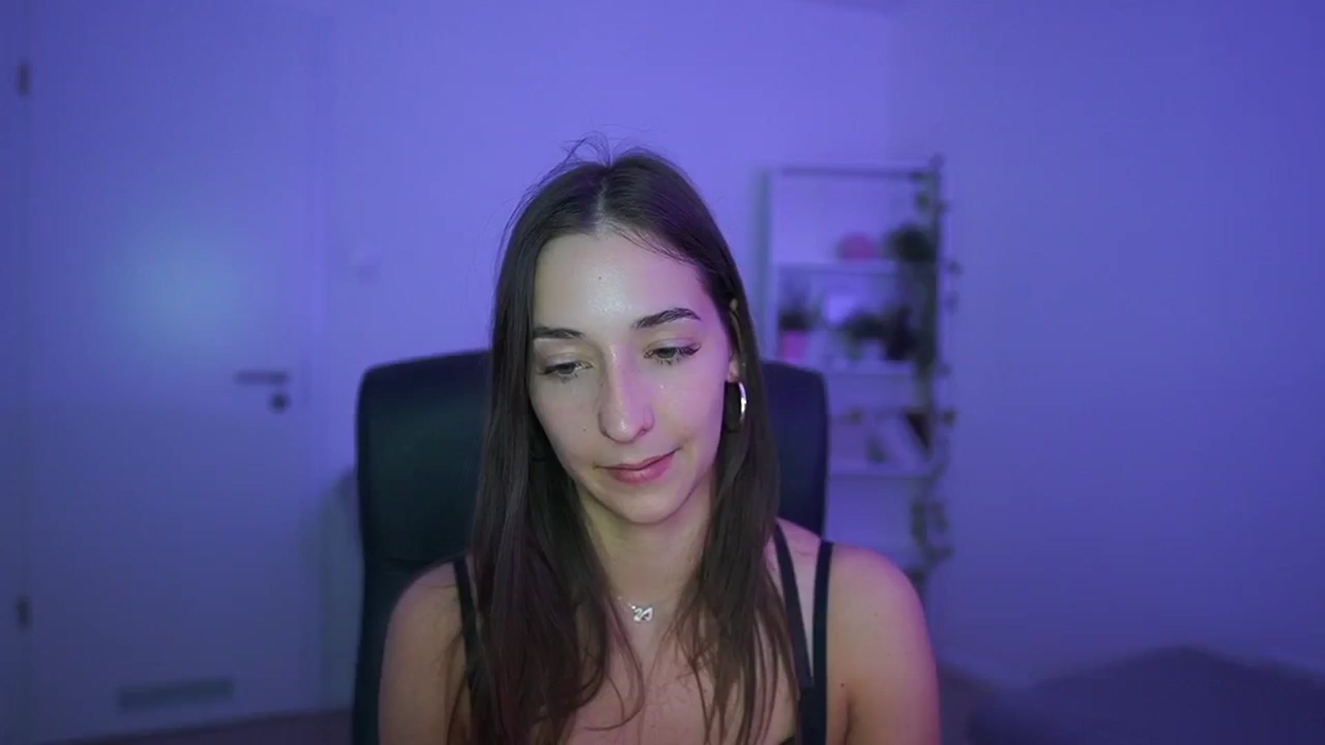 Gallery image thumbnail from Brunettte_18's myfreecams stream on, 04/13/2026, 23:38 image 13 of 20