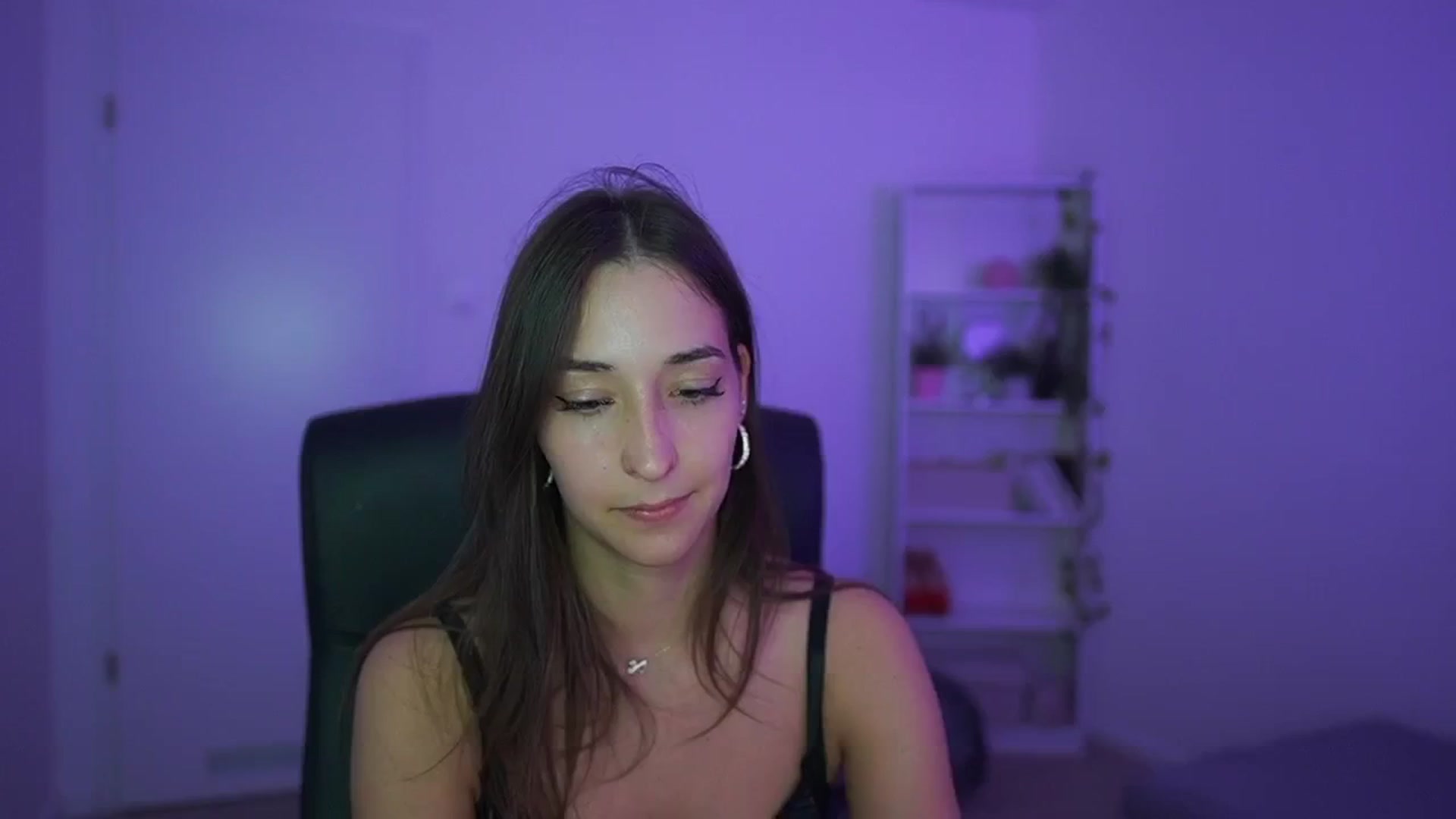 Gallery image thumbnail from Brunettte_18's myfreecams stream on, 04/16/2026, 19:16 image 12 of 20