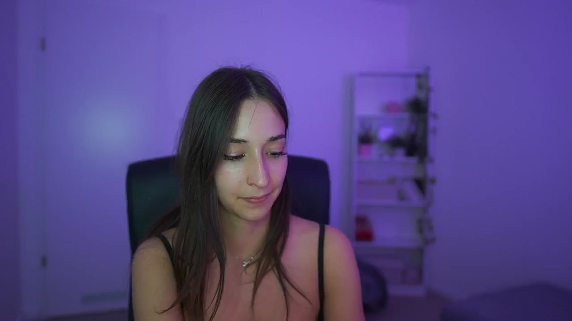 Gallery image thumbnail from Brunettte_18's myfreecams stream on, 04/16/2026, 21:00 image 9 of 20