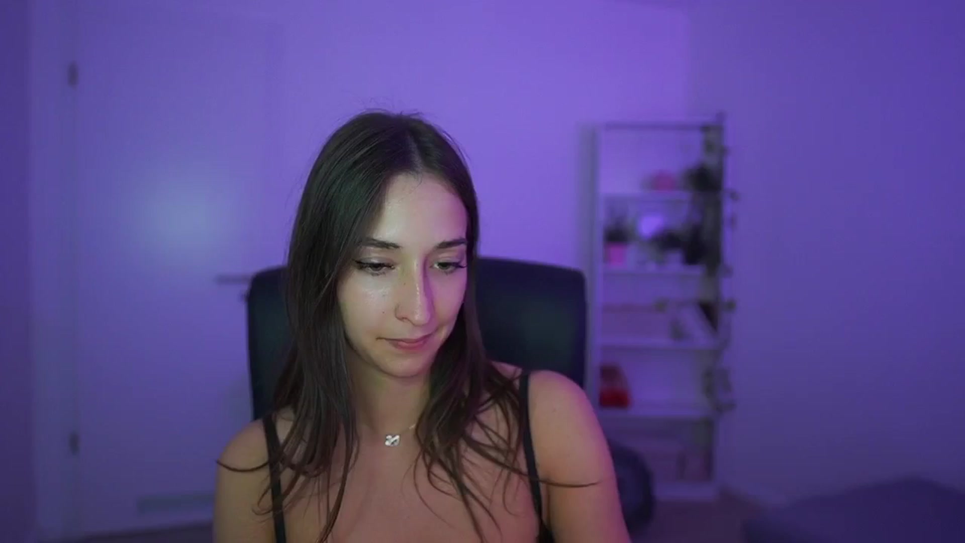 Gallery image thumbnail from Brunettte_18's myfreecams stream on, 04/16/2026, 22:01 image 19 of 20