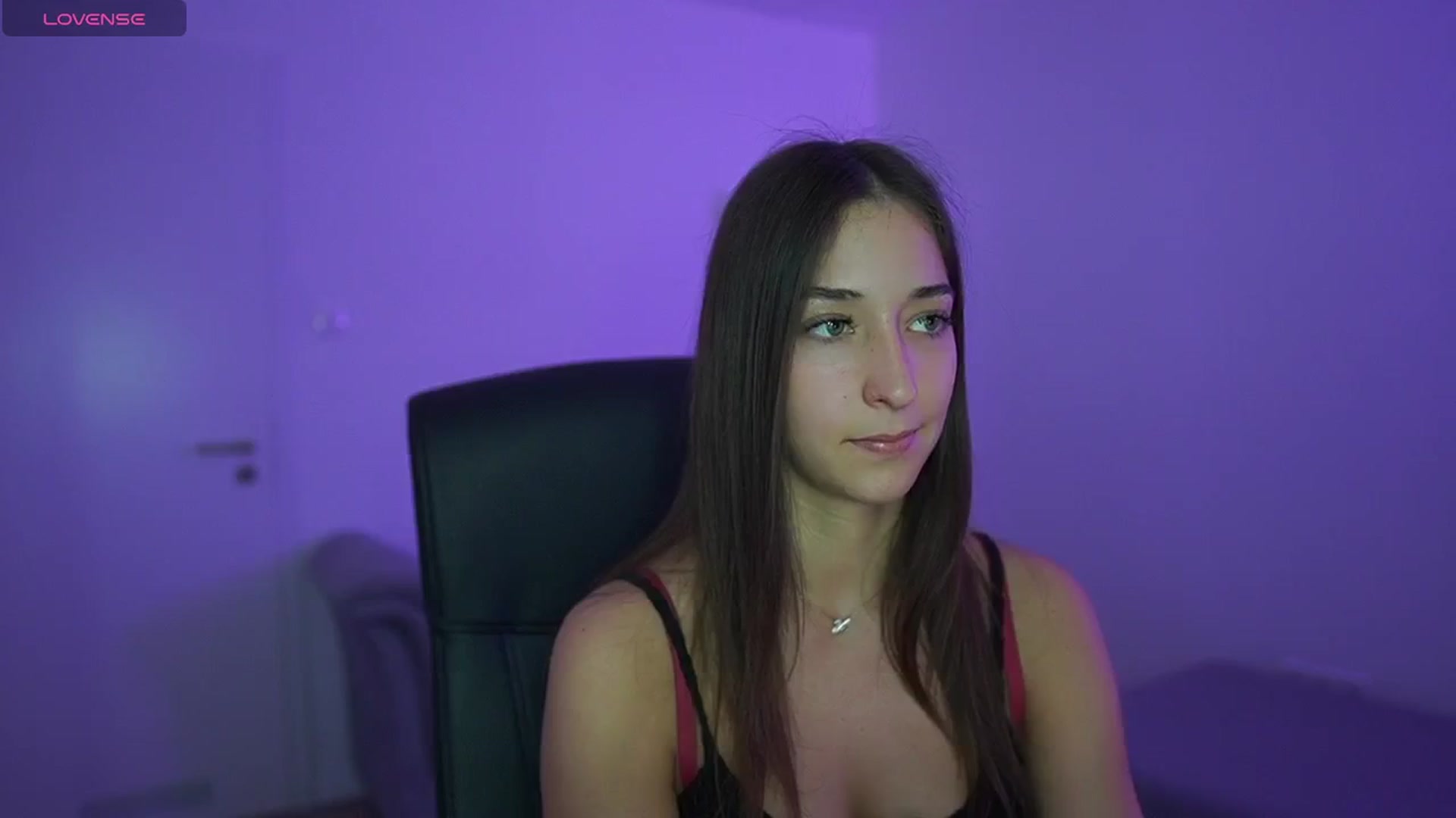 Gallery image thumbnail from Brunettte_18's myfreecams stream on, 04/18/2026, 20:26 image 3 of 20