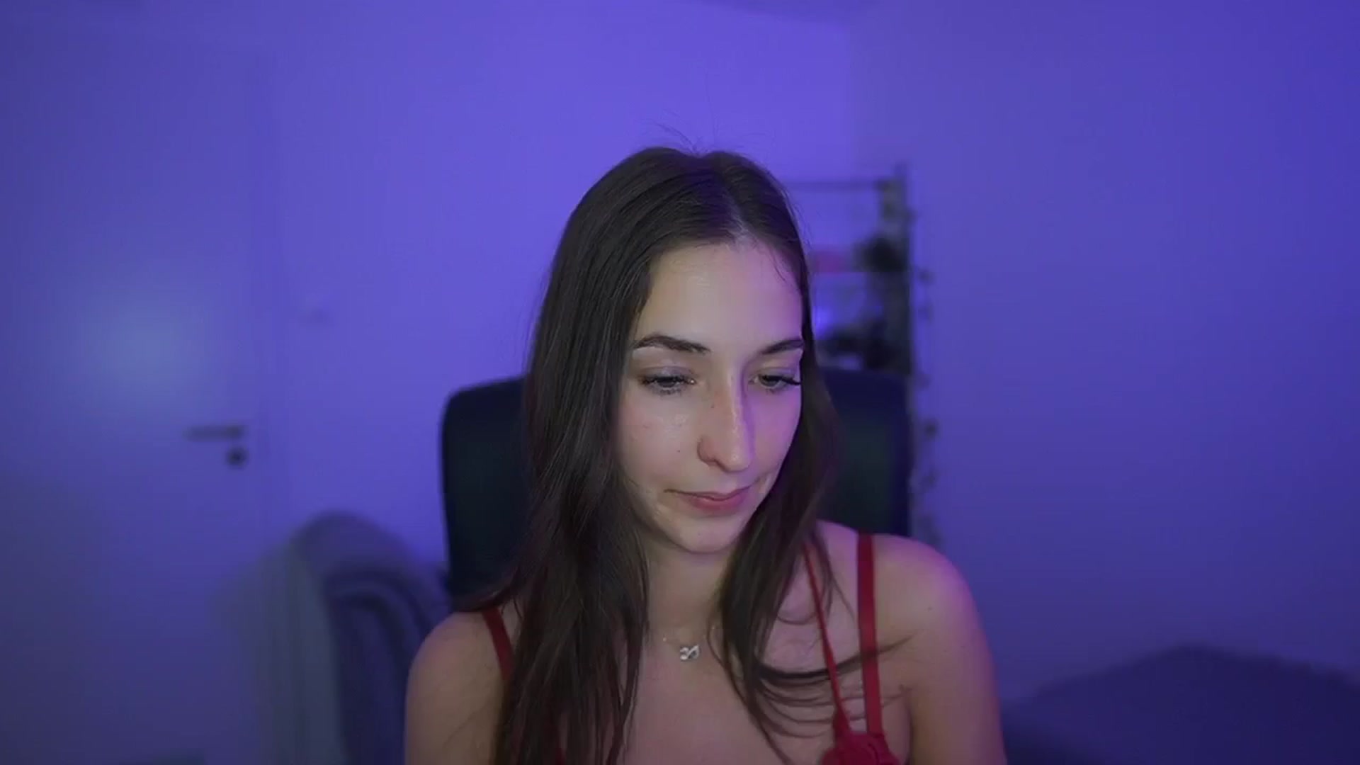 Gallery image thumbnail from Brunettte_18's myfreecams stream on, 04/23/2026, 19:51 image 16 of 20