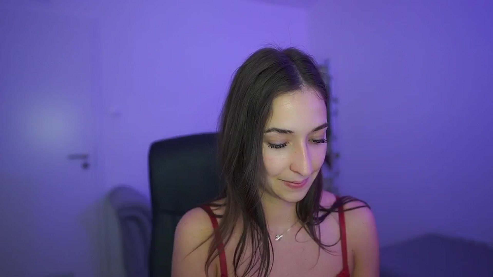 Gallery image thumbnail from Brunettte_18's myfreecams stream on, 04/23/2026, 22:11 image 7 of 20