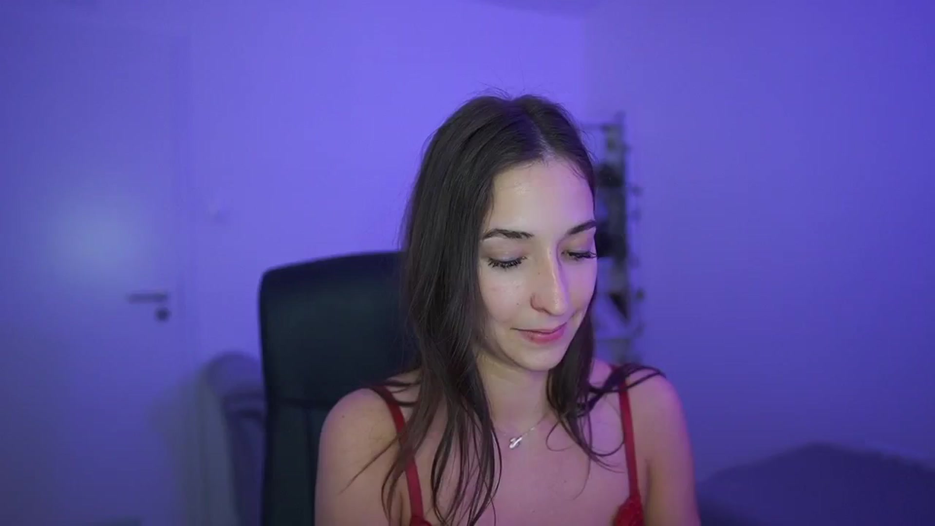Gallery image thumbnail from Brunettte_18's myfreecams stream on, 04/23/2026, 22:11 image 2 of 20