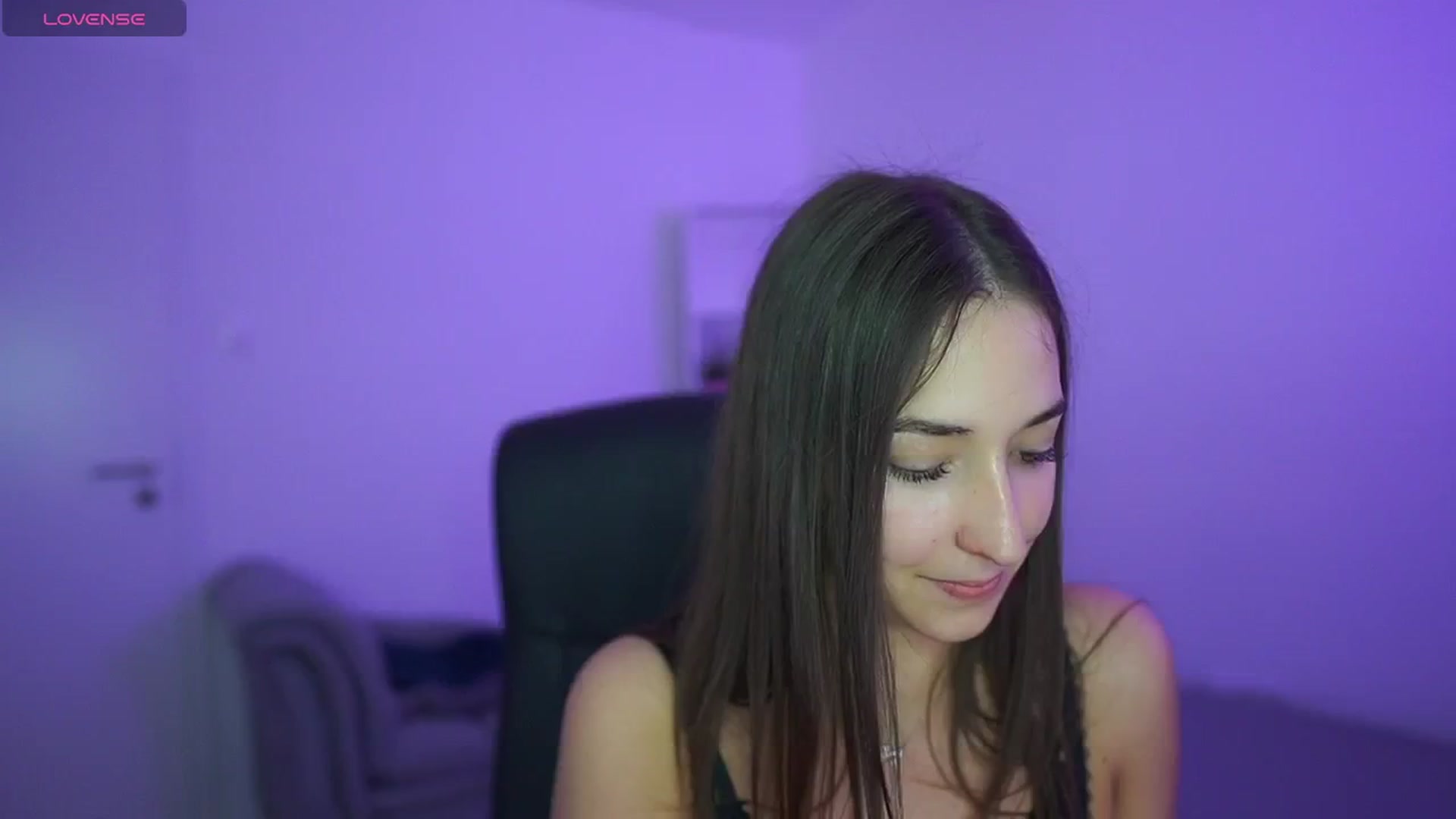 Gallery image thumbnail from Brunettte_18's myfreecams stream on, 04/24/2026, 19:57 image 9 of 20