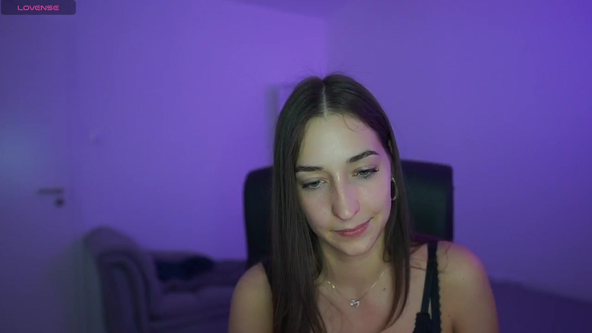 Gallery image thumbnail from Brunettte_18's myfreecams stream on, 04/24/2026, 19:57 image 5 of 20