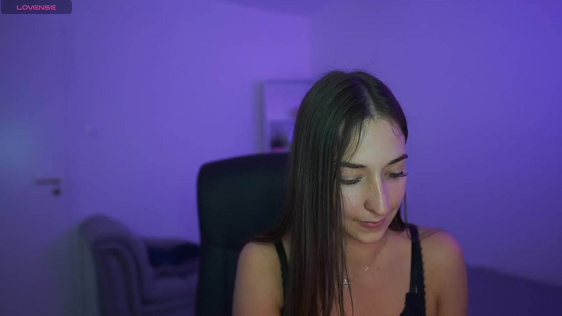 Gallery image thumbnail from Brunettte_18's myfreecams stream on, 04/24/2026, 19:57 image 19 of 20