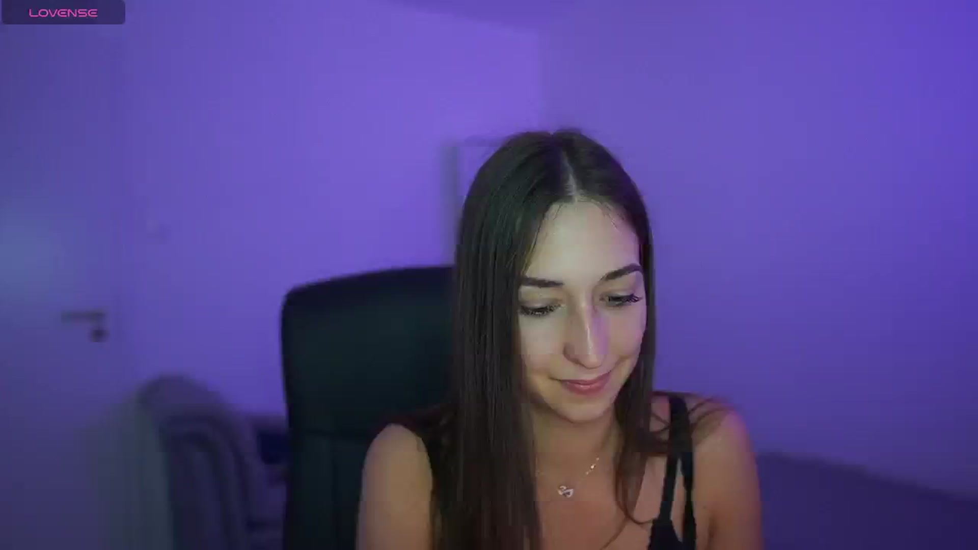Gallery image thumbnail from Brunettte_18's myfreecams stream on, 04/24/2026, 21:19 image 8 of 20