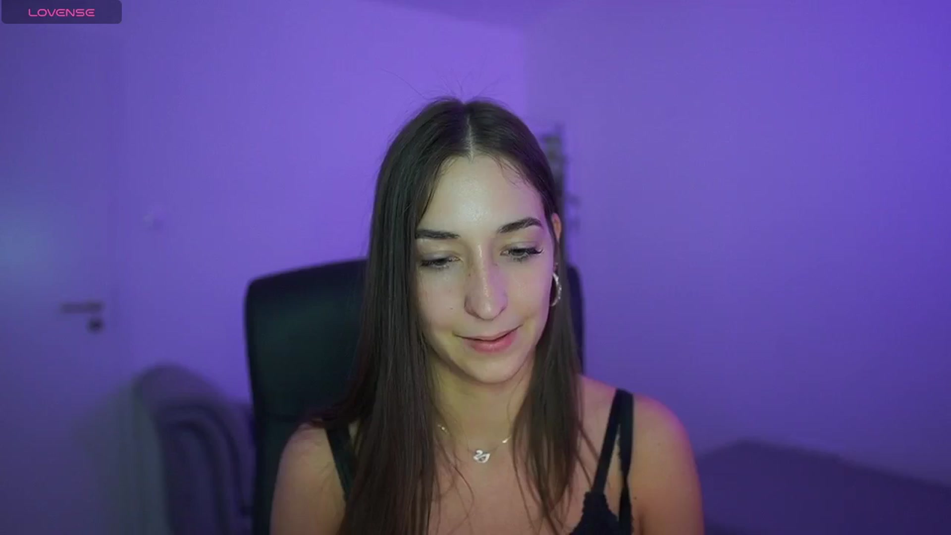 Gallery image thumbnail from Brunettte_18's myfreecams stream on, 04/24/2026, 22:19 image 19 of 20