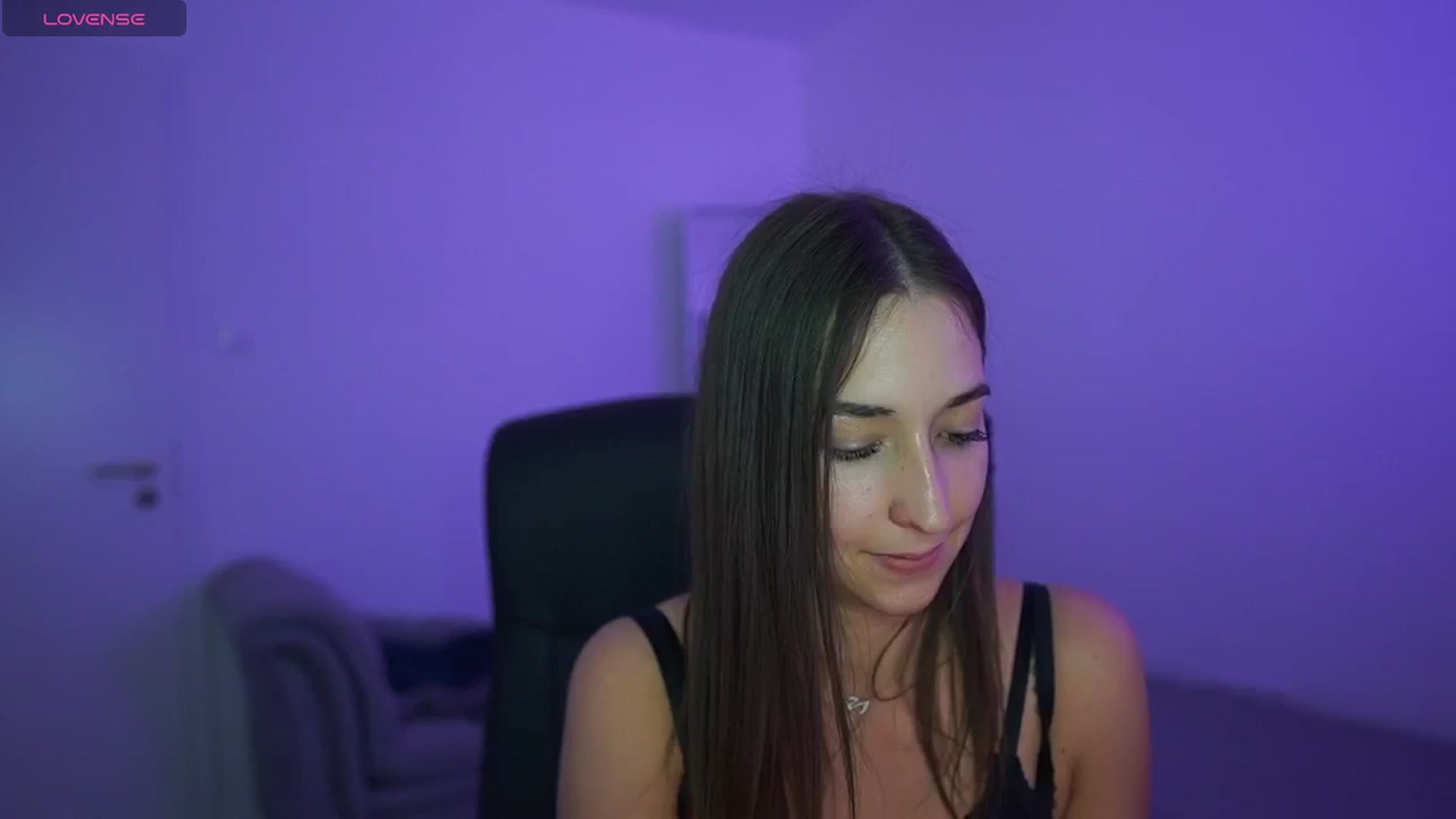 Gallery image thumbnail from Brunettte_18's myfreecams stream on, 04/24/2026, 22:19 image 5 of 20