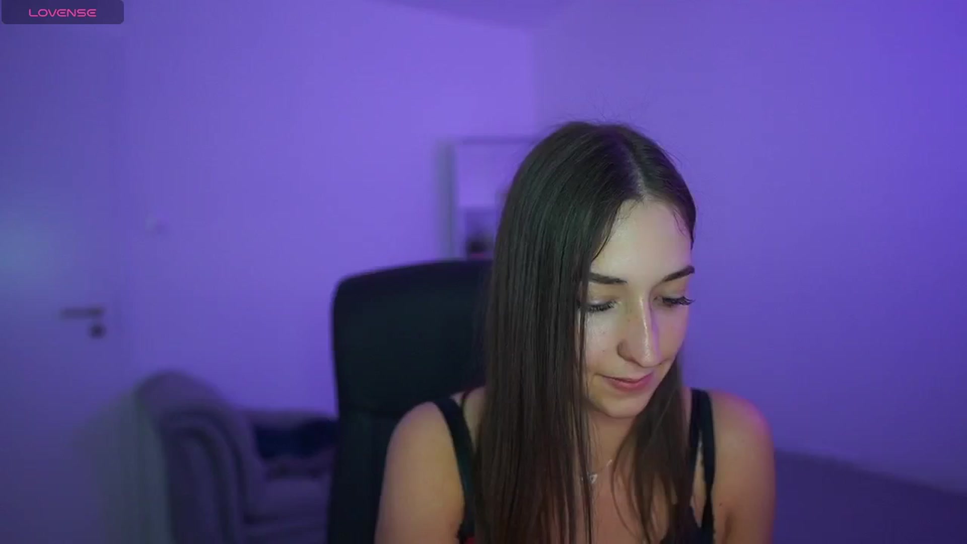 Gallery image thumbnail from Brunettte_18's myfreecams stream on, 04/24/2026, 22:19 image 15 of 20