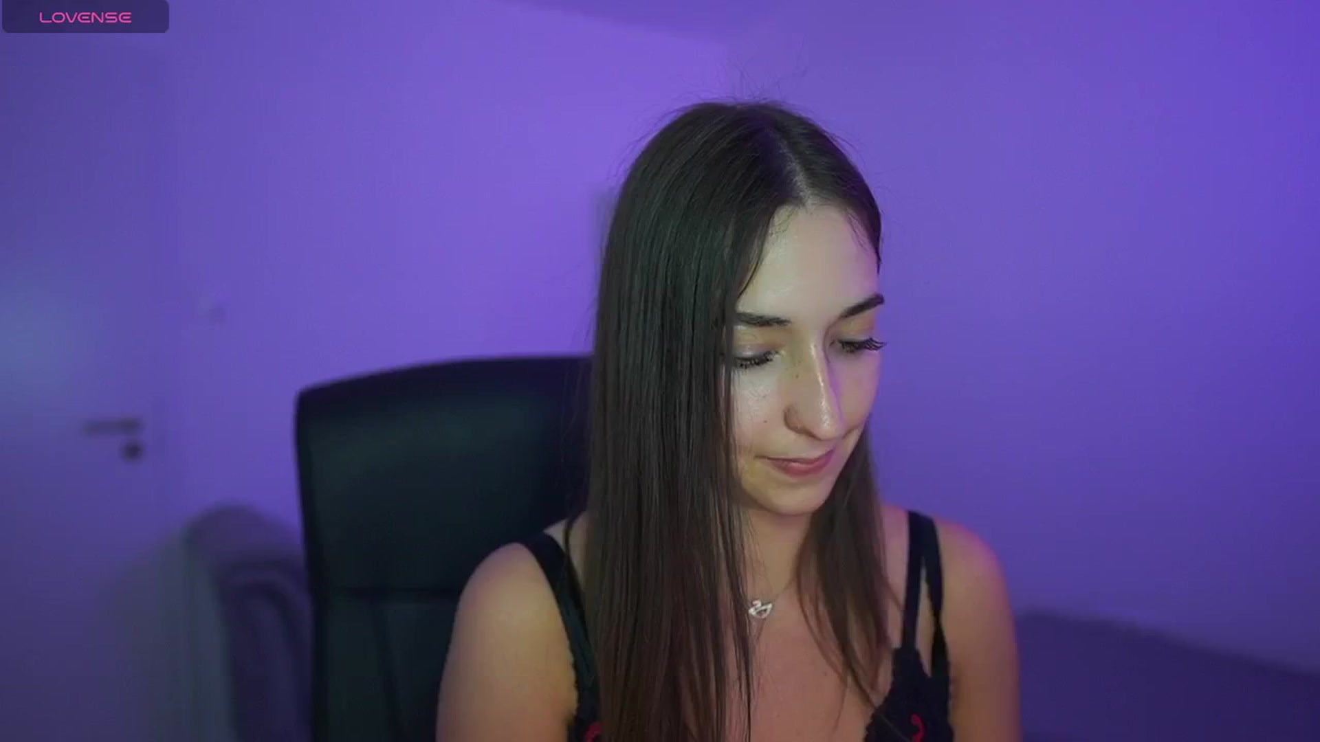 Gallery image thumbnail from Brunettte_18's myfreecams stream on, 04/24/2026, 22:19 image 16 of 20