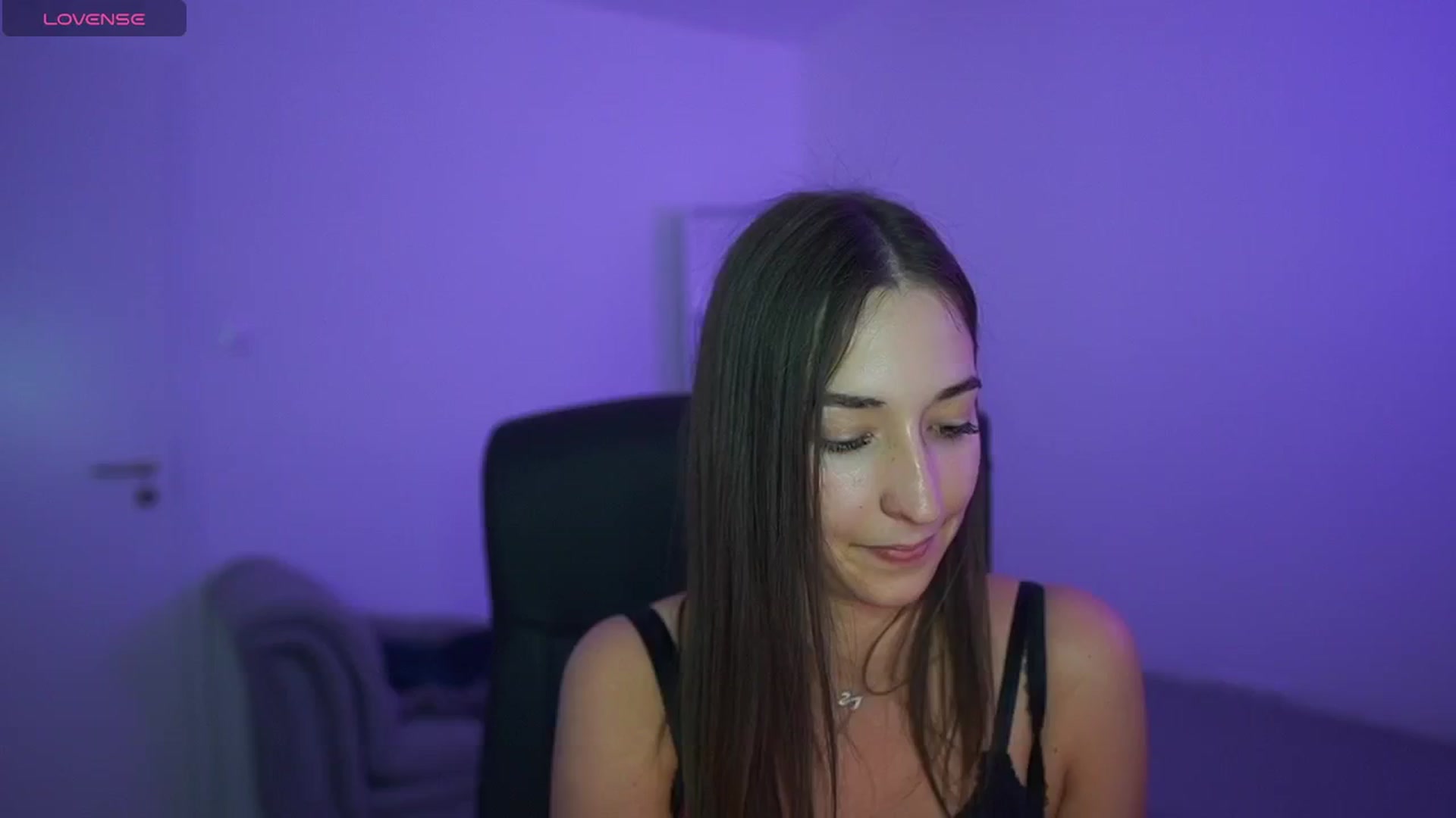 Gallery image thumbnail from Brunettte_18's myfreecams stream on, 04/24/2026, 22:19 image 4 of 20
