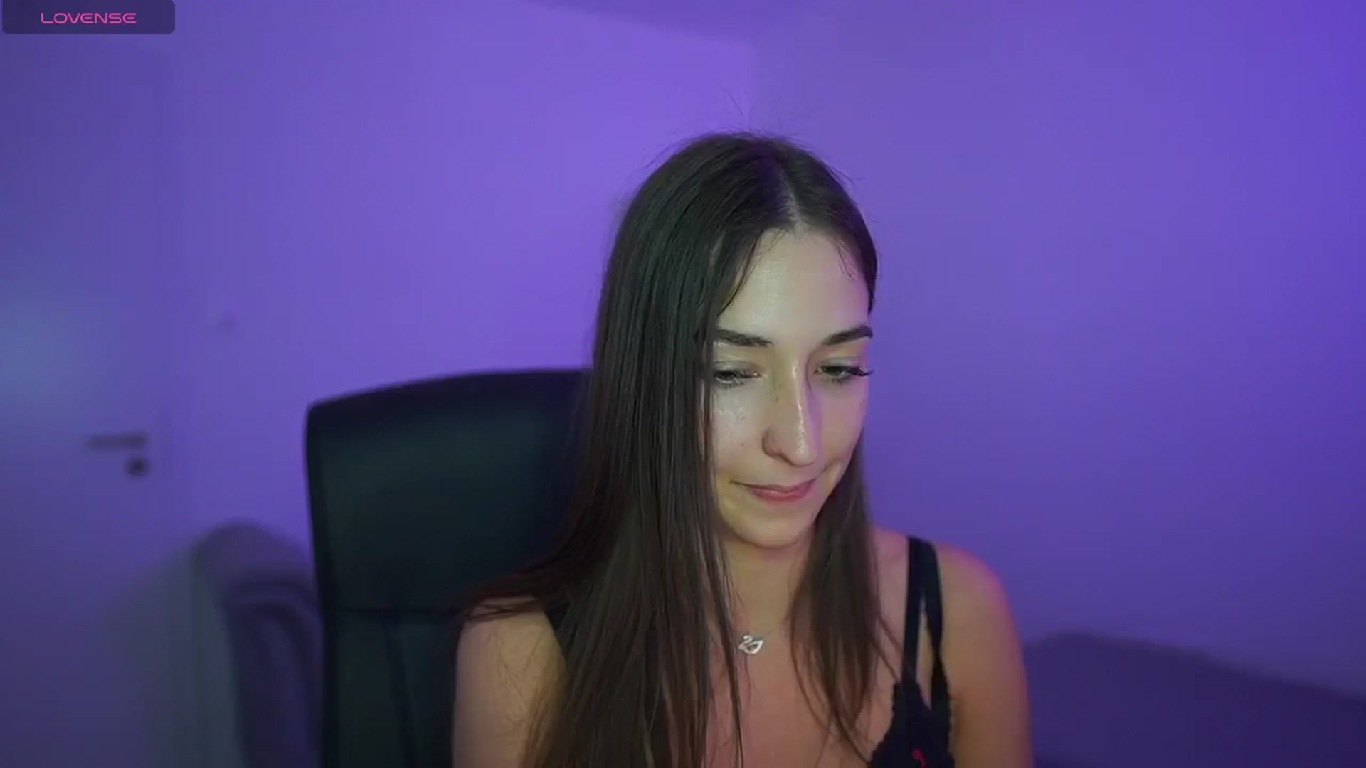 Gallery image thumbnail from Brunettte_18's myfreecams stream on, 04/24/2026, 22:19 image 17 of 20