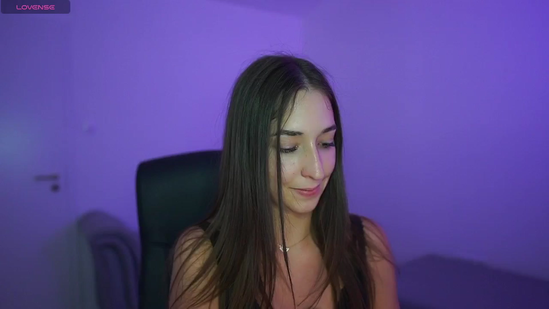 Gallery image thumbnail from Brunettte_18's myfreecams stream on, 04/24/2026, 22:45 image 3 of 20