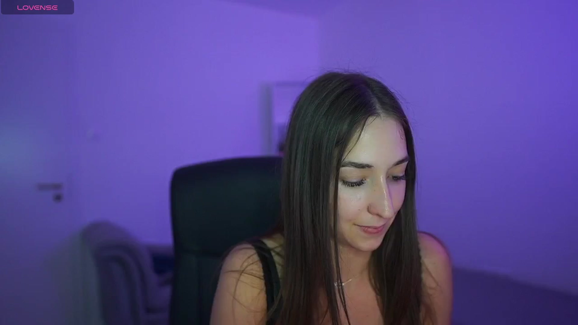 Gallery image thumbnail from Brunettte_18's myfreecams stream on, 04/24/2026, 22:45 image 16 of 20