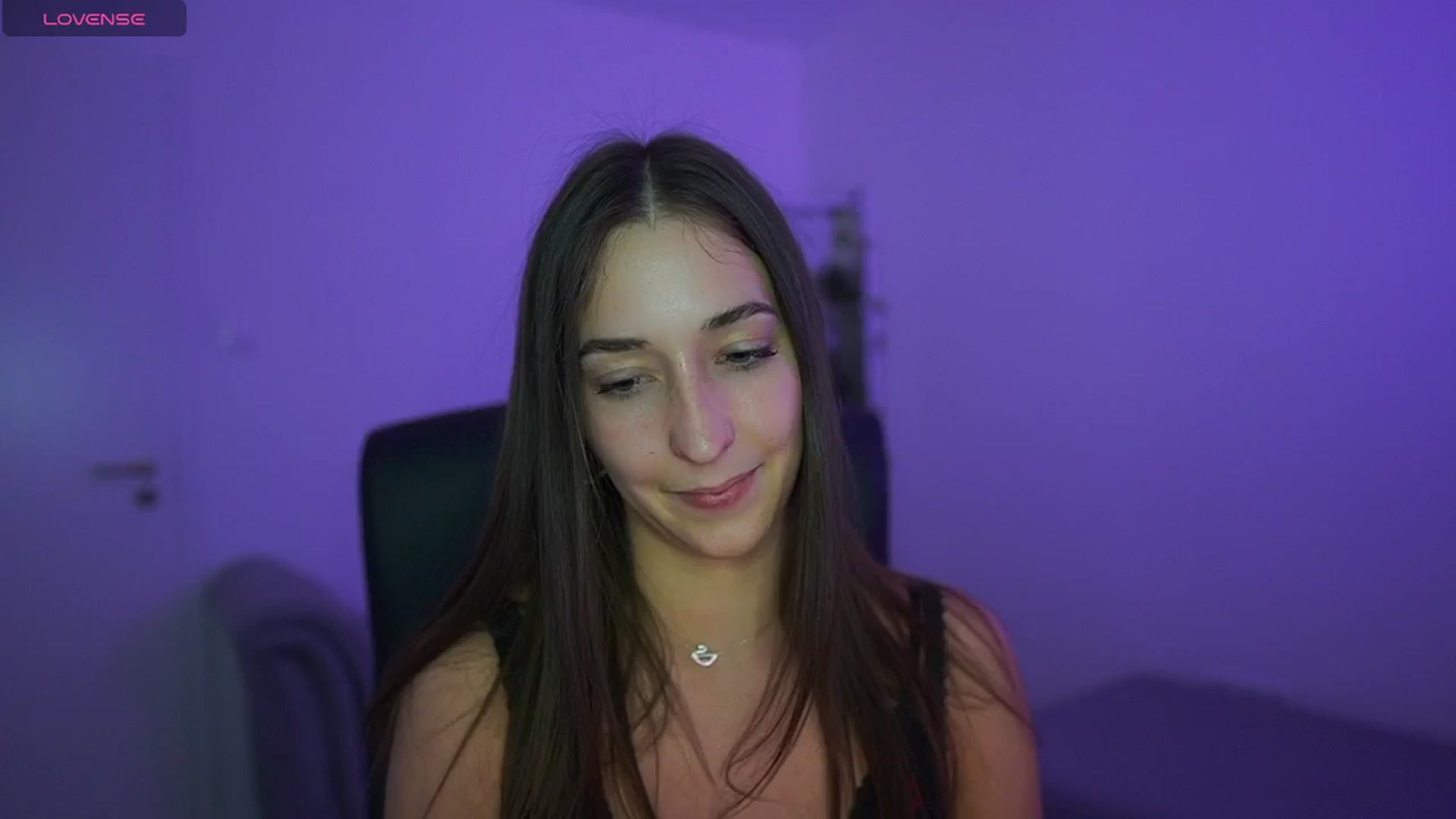 Gallery image thumbnail from Brunettte_18's myfreecams stream on, 04/24/2026, 22:45 image 1 of 20