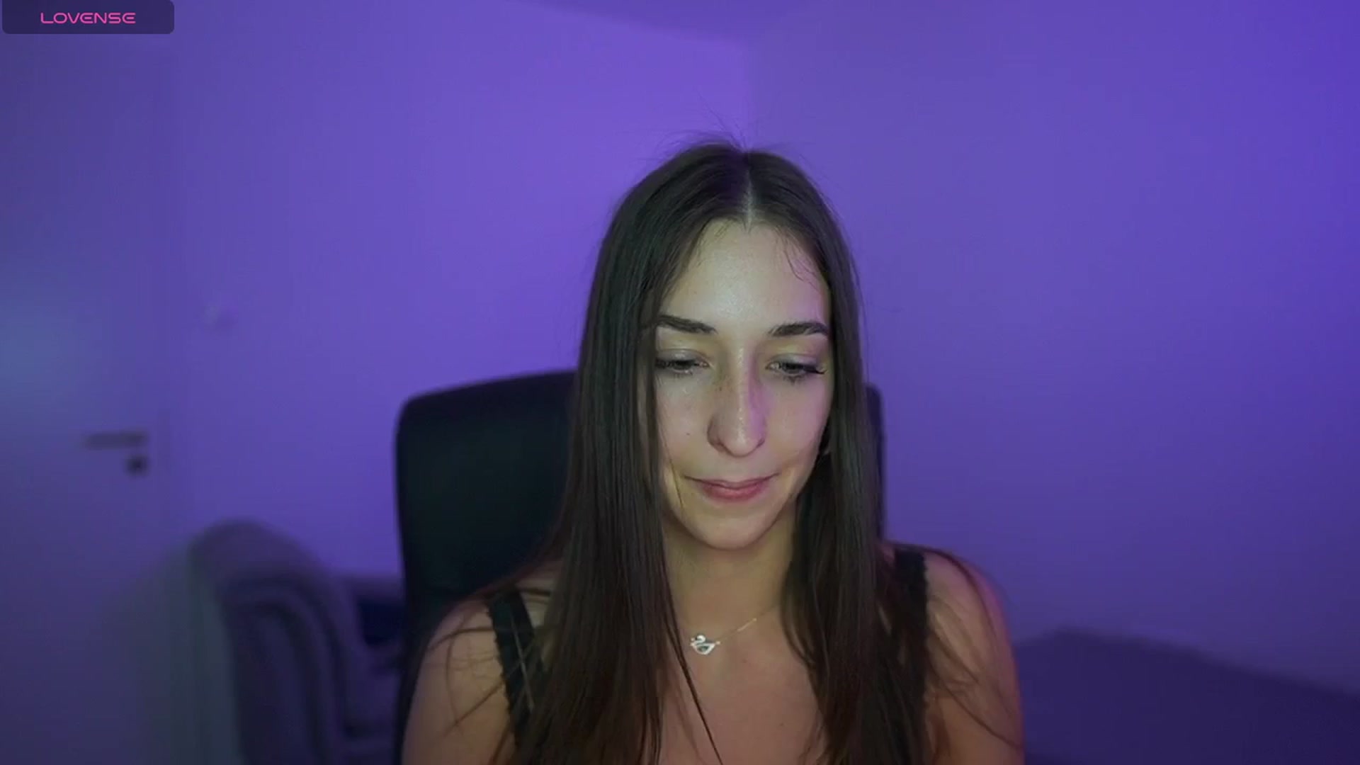 Gallery image thumbnail from Brunettte_18's myfreecams stream on, 04/24/2026, 22:45 image 7 of 20