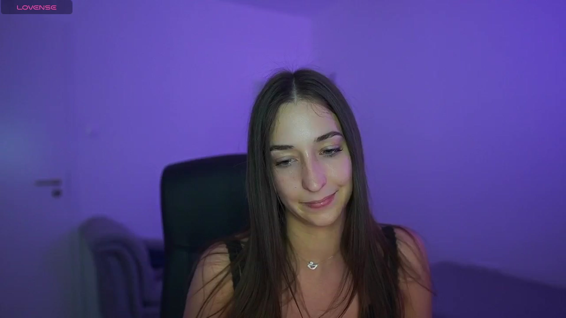 Gallery image thumbnail from Brunettte_18's myfreecams stream on, 04/24/2026, 22:45 image 5 of 20
