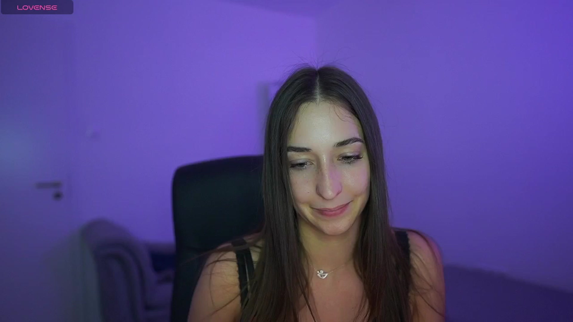 Gallery image thumbnail from Brunettte_18's myfreecams stream on, 04/24/2026, 22:45 image 8 of 20