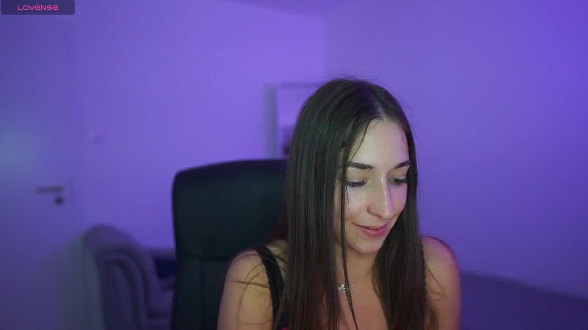 Gallery image thumbnail from Brunettte_18's myfreecams stream on, 04/24/2026, 22:45 image 19 of 20