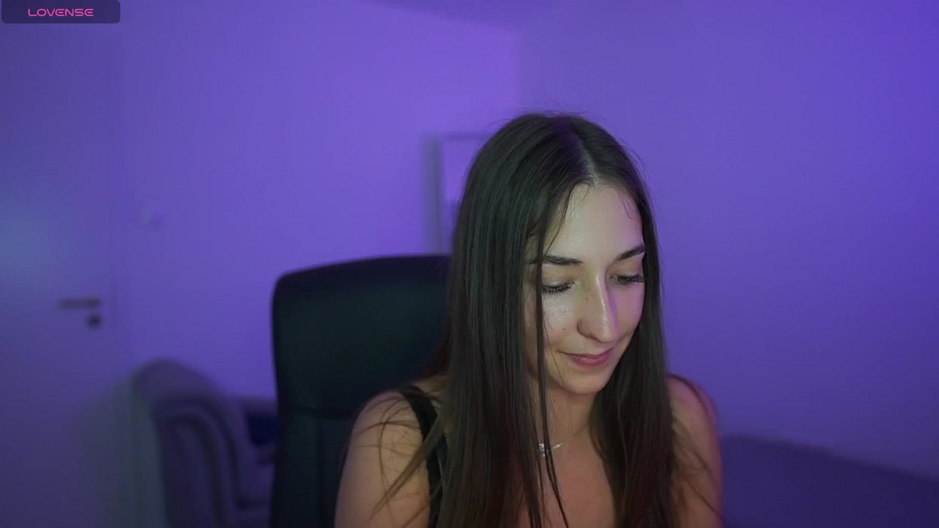 Gallery image thumbnail from Brunettte_18's myfreecams stream on, 04/24/2026, 22:45 image 9 of 20