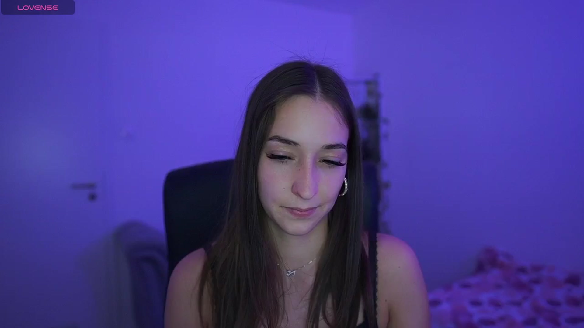 Gallery image thumbnail from Brunettte_18's myfreecams stream on, 04/25/2026, 18:37 image 1 of 20