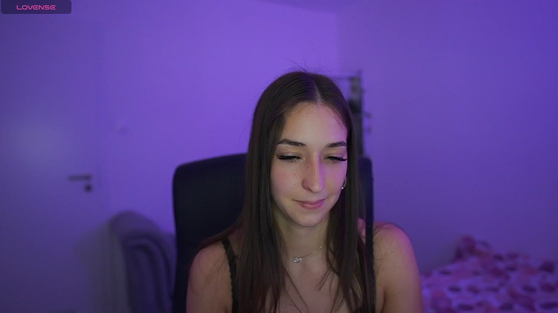 Gallery image thumbnail from Brunettte_18's myfreecams stream on, 04/25/2026, 18:37 image 18 of 20