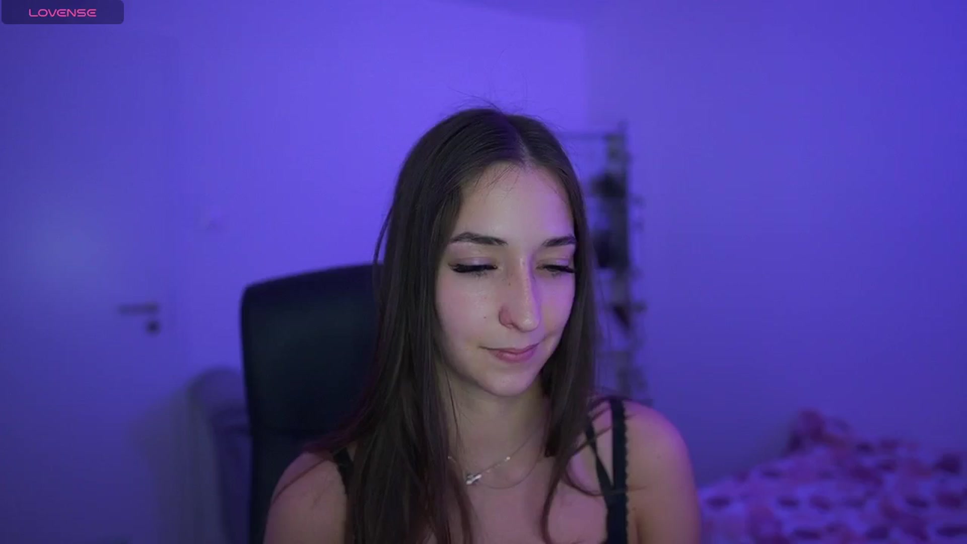 Gallery image thumbnail from Brunettte_18's myfreecams stream on, 04/25/2026, 19:23 image 3 of 20
