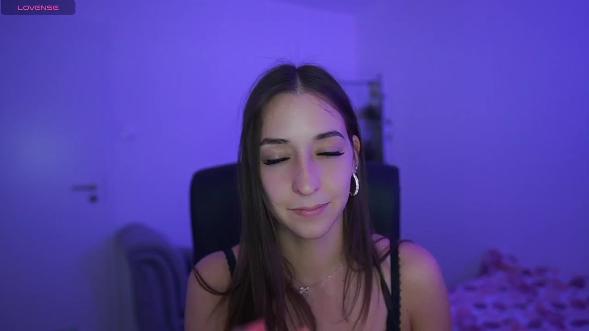 Gallery image thumbnail from Brunettte_18's myfreecams stream on, 04/25/2026, 19:23 image 19 of 20