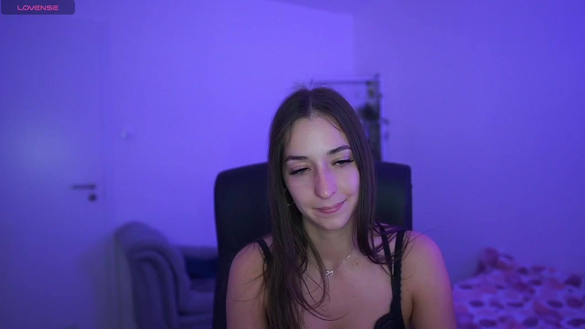 Gallery image thumbnail from Brunettte_18's myfreecams stream on, 04/25/2026, 22:21 image 9 of 20