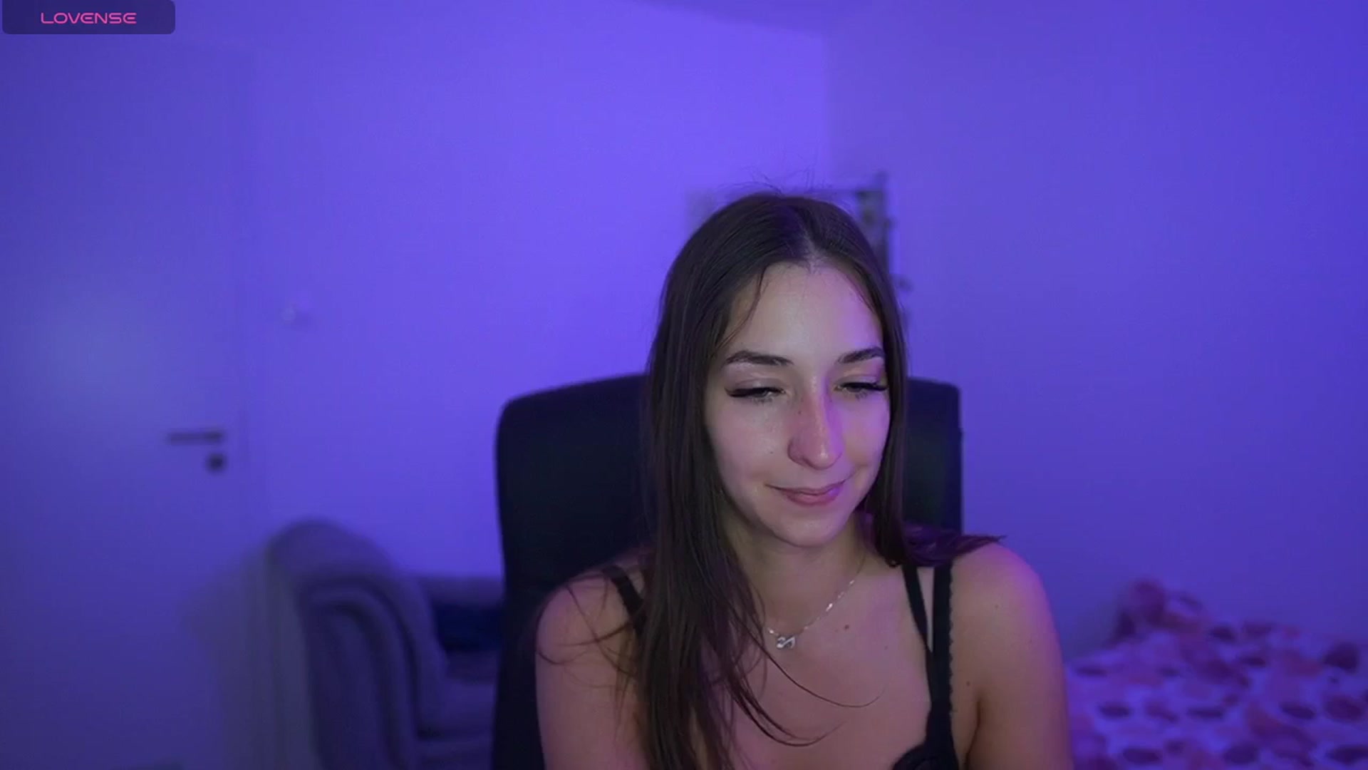 Gallery image thumbnail from Brunettte_18's myfreecams stream on, 04/25/2026, 22:21 image 6 of 20