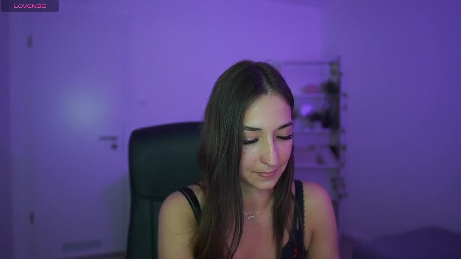 Gallery image thumbnail from Brunettte_18's myfreecams stream on, 04/26/2026, 19:24 image 3 of 20