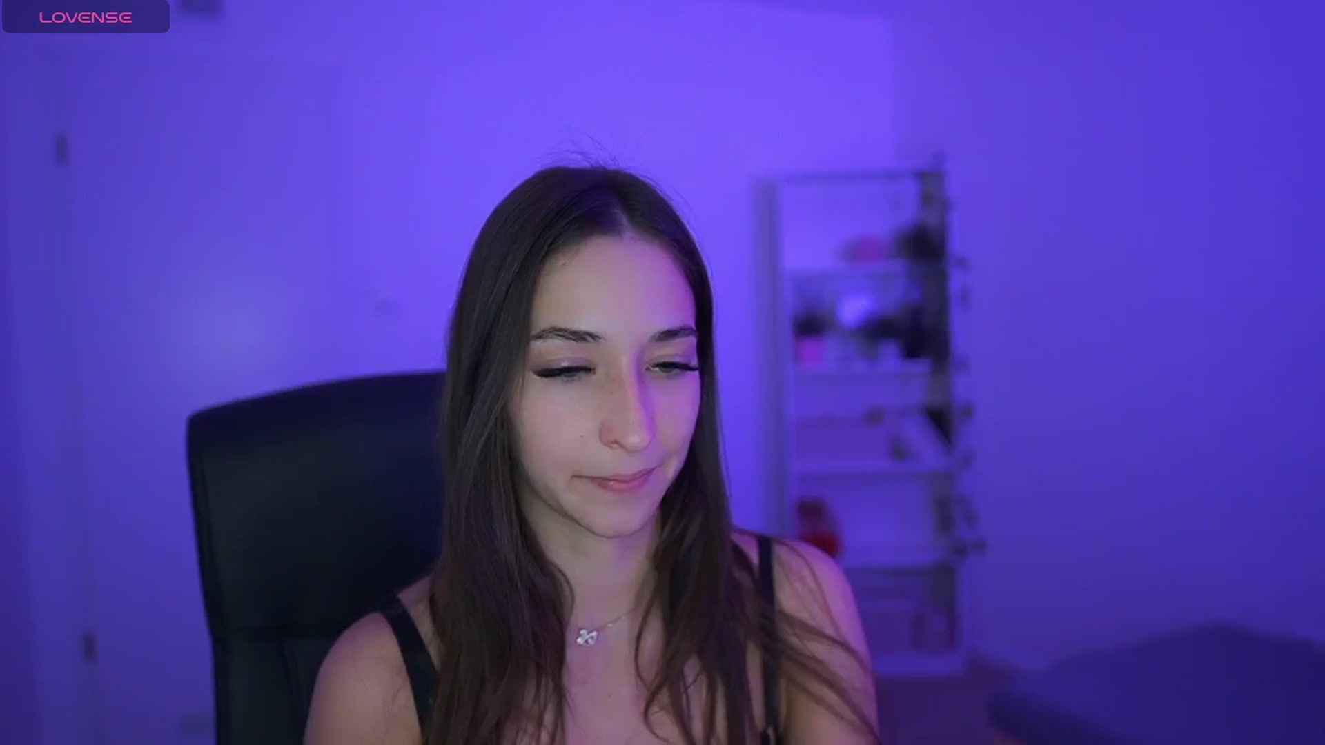 Gallery image thumbnail from Brunettte_18's myfreecams stream on, 04/27/2026, 20:25 image 5 of 20