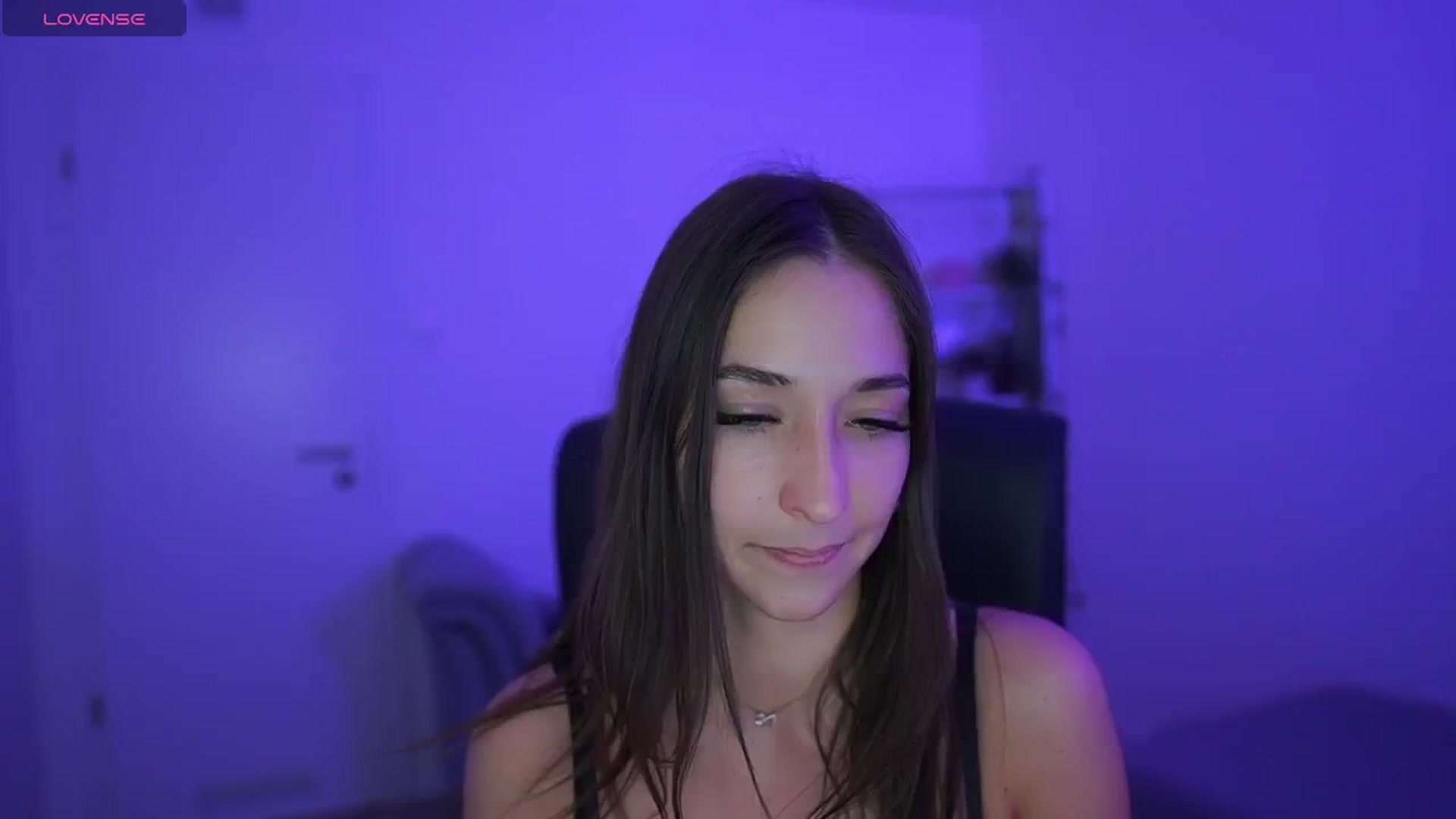 Gallery image thumbnail from Brunettte_18's myfreecams stream on, 04/27/2026, 21:46 image 14 of 20