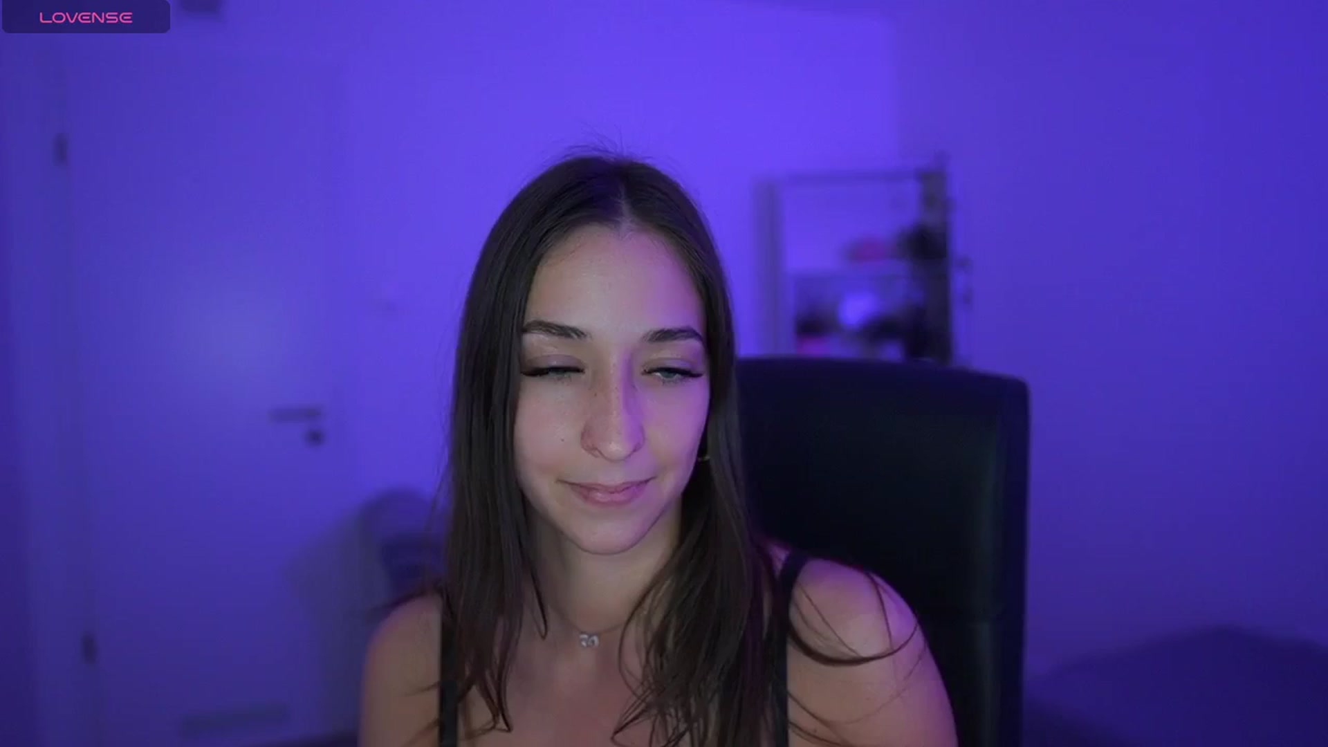 Gallery image thumbnail from Brunettte_18's myfreecams stream on, 04/27/2026, 21:46 image 11 of 20