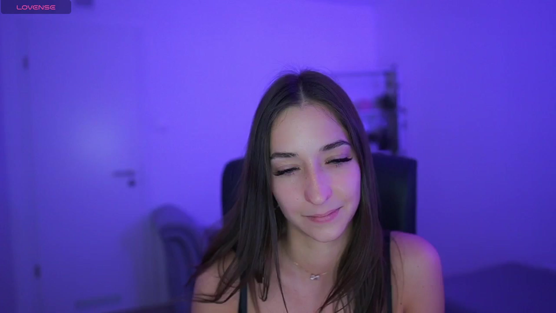 Gallery image thumbnail from Brunettte_18's myfreecams stream on, 04/27/2026, 21:46 image 13 of 20