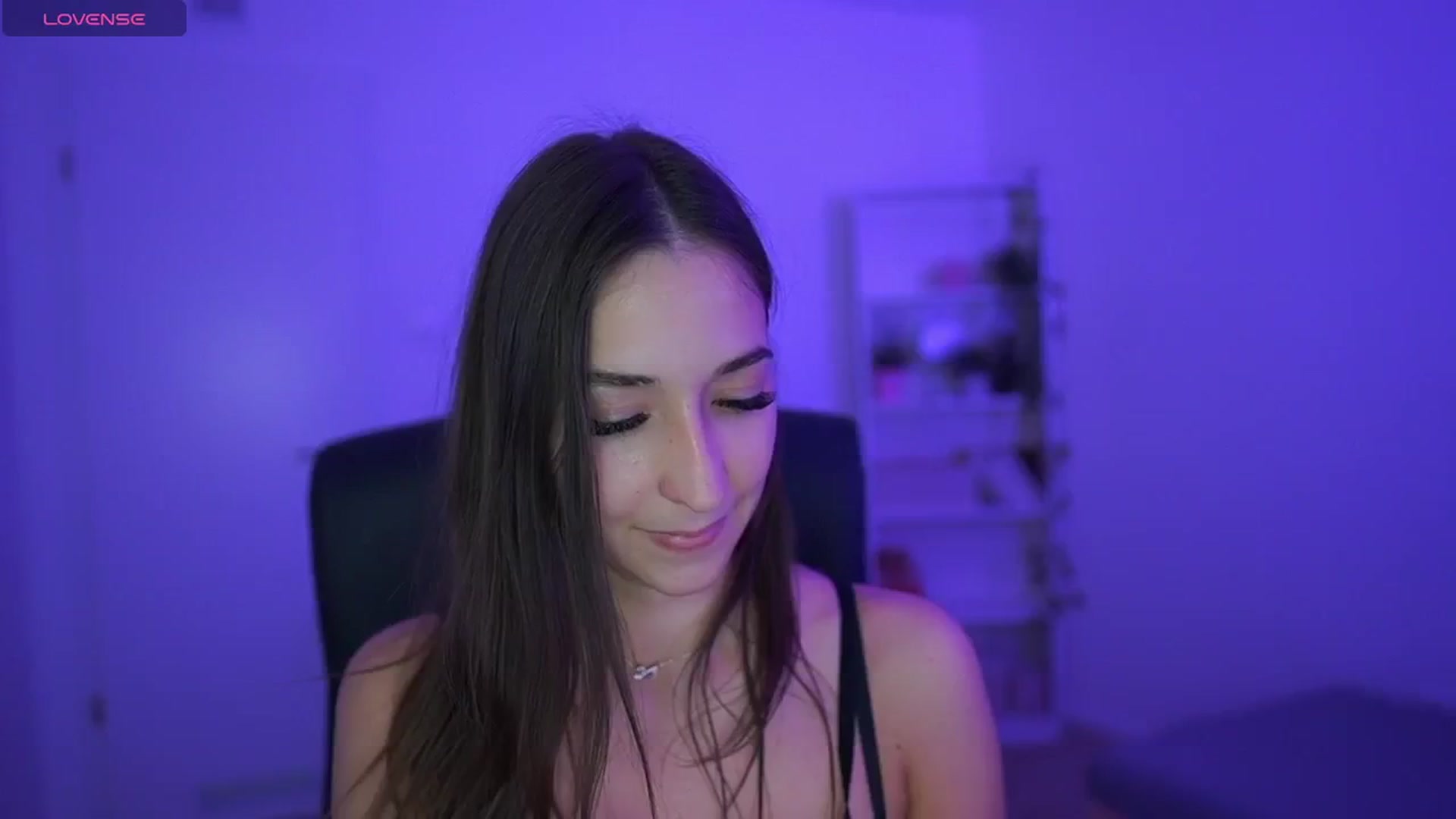 Gallery image thumbnail from Brunettte_18's myfreecams stream on, 04/27/2026, 21:46 image 7 of 20