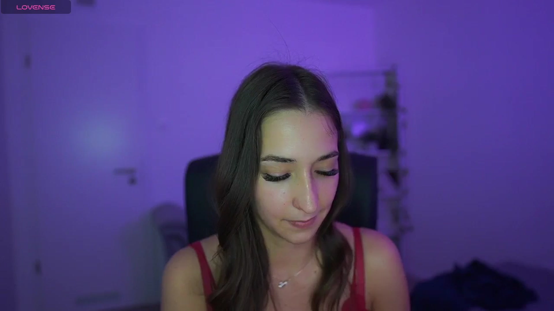 Gallery image thumbnail from Brunettte_18's myfreecams stream on, 04/28/2026, 18:59 image 15 of 20