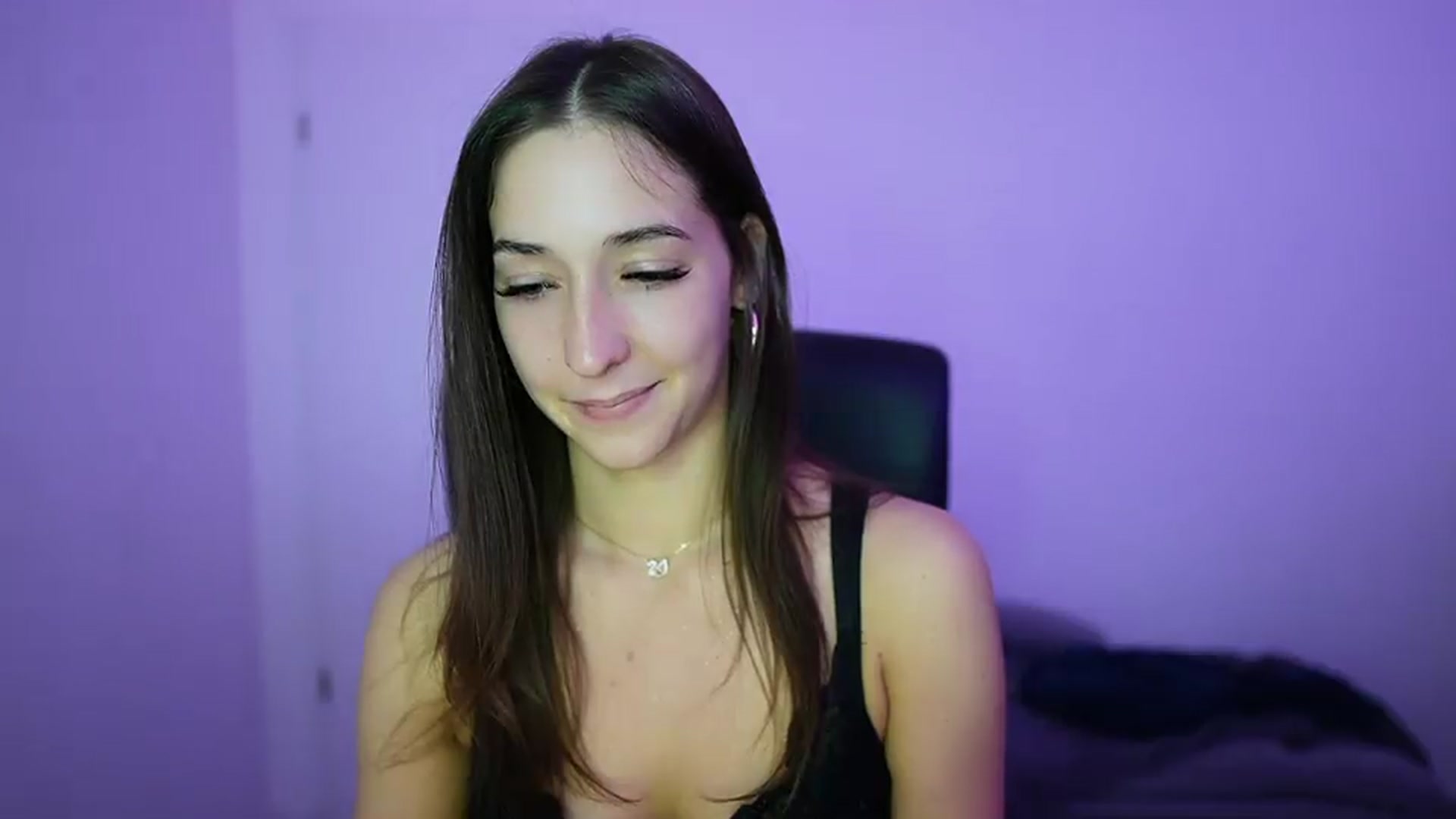 Gallery image thumbnail from Brunettte_18's myfreecams stream on, 05/04/2026, 20:15 image 12 of 20