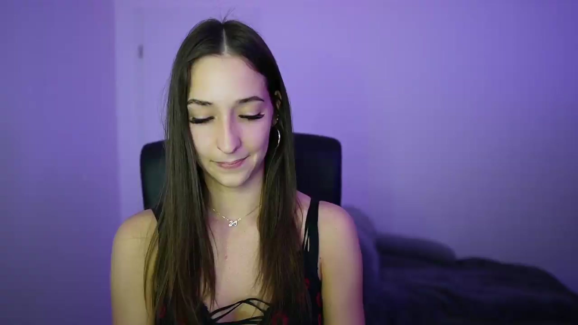 Gallery image thumbnail from Brunettte_18's myfreecams stream on, 05/05/2026, 21:06 image 11 of 20